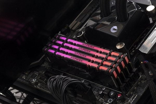 HyperX Predator RGB 32GB (2x16GB) DDR4 3200 CL16