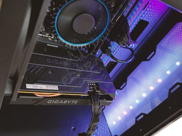 Herní PCPRAHA CPU intel 4.3 GHz Level 1.0