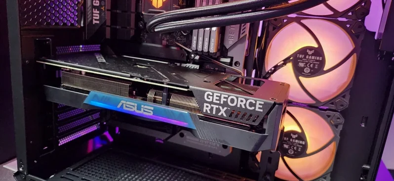 华硕推出显卡-nvidia-geforce-rtx-4070-in-megalodon-版本 (2)
