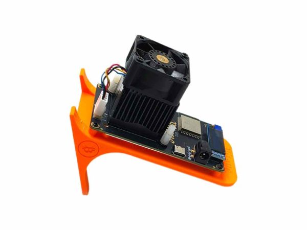 Bitaxe Gamma 601 – Těžař Domu