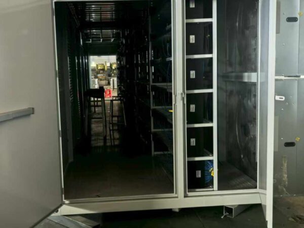 40 ft High-Cube, air-cooled mining container